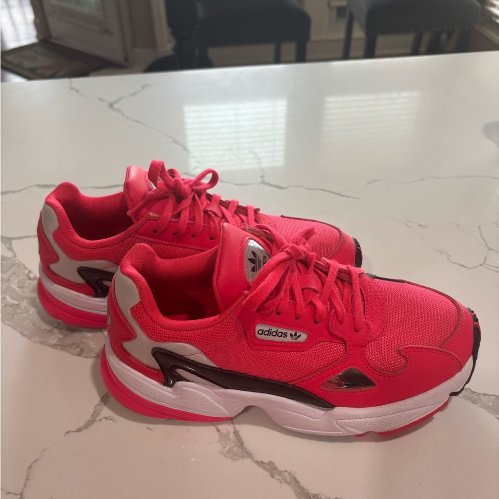 Adidas Pink and White Sneakers Retro Chunky Design